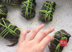 Illustration of how to steam river crabs 3