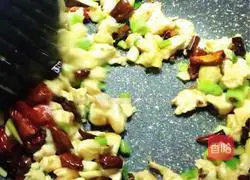 Sichuan - Illustration of how to make Kung Pao Chicken 14
