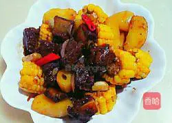 Illustration of how to cook corn and potato braised pork ribs 10