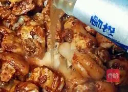 Illustration of how to make pork trotters with flavor sauce 6