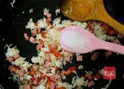 Thai pineapple rice recipe illustration 9