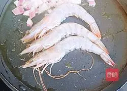 Illustration of how to make fried lemon shrimp with olives 6