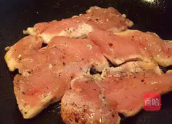 Illustration of how to make chicken breast pasta 3