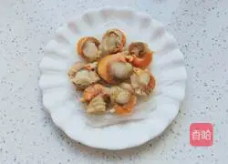 Illustration of how to make steamed scallop meat with garlic vermicelli 4