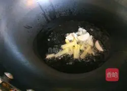 Illustration of how to make fish-flavored shredded pork during the Lantern Festival on the 15th day of the first lunar month 8
