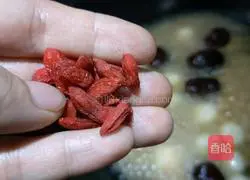 Illustration of how to make red dates and glutinous rice with sweet wine 13