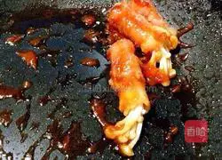 Enoki mushroom bacon roll recipe illustration 11