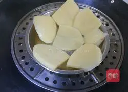 Broccoli and Potato Salad Recipe Illustration 5