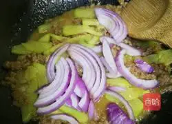 Illustration of how to cook chayote with sauce 6