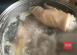 Illustration of how to make sauce-flavored pig's trotters 3