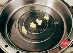 Illustration of how to steam crabs 5