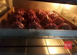 Illustration of how to make purple sweet potato and cocoa puffs 10