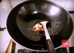 Illustration of how to make spicy beer duck 5