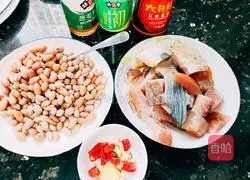 Illustration of how to cook salted fish and roasted peanuts 3