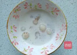 Illustration of making glutinous rice balls, milk and mung bean paste 9