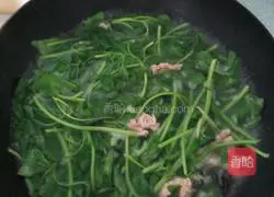 Illustration of how to make amaranth in soup 5