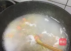 Illustration of how to make fried ham and pasta 2