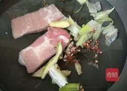 Home-style twice-cooked pork recipe 3
