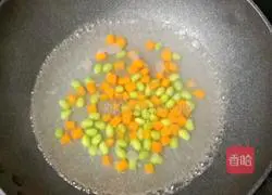 Illustration of how to make shrimp and vegetable porridge 4