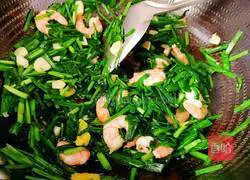 Illustration of how to make fried leeks with shrimps 12