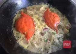 Illustration of how to make fried crab with curry pepper 8