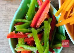 Illustration of how to make minced pumpkin shreds 5