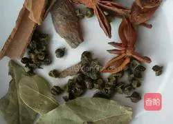 Xinjiang homemade spicy chicken recipe 5