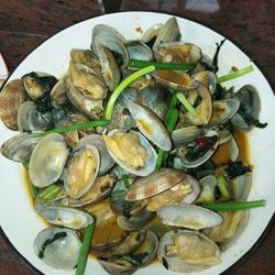 Stir-fried basil with perilla