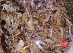 Illustration of how to cook Dongpo Pork with Banana Flowers 2