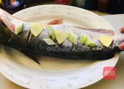 Illustration of how to make steamed pike 3