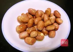 Illustration of how to cook red oil hand-cooked rice 12