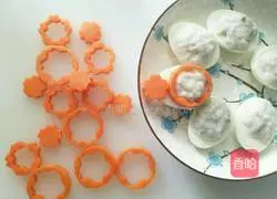 Illustration of how to make carrots, eggs and steamed shrimps 5