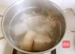 Illustration of how to make garlic white meat 5