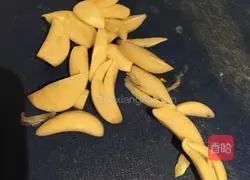 Dried cumin Illustration of how to stir-fry shredded beef 3