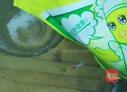 Illustration of how to make the new three delicacies 8