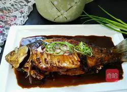  Braised crucian carp recipe 12
