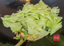 Illustration of how to make fried squid rolls with lettuce 4