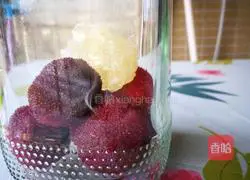 Illustration of how to make bayberry wine 4