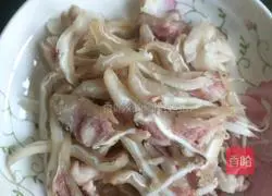 Illustration of how to make spicy pig ears 4