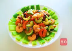 Illustration of how to cook shrimps with chili pepper during the Lantern Festival on the 15th day of the first lunar month 9