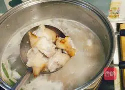 Illustration of braised soybeans and pig trotters 4