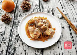 Illustration of how to stew fish with shredded radish 9