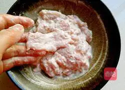 Illustration of how to make hot pot pork 4