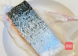 Recipe for healthy low-fat pan-fried salmon fillet 1