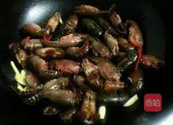 Illustration of spicy fried lobster 3