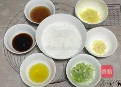 Illustration of how to make abalone with scallion oil 6