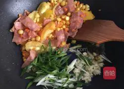 Illustration of how to make bacon pasta 7