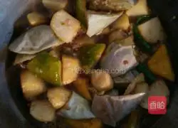 Illustration of the improved version of three fresh local vegetables 6