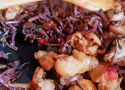 Illustration of how to make stewed chicken nuggets with dried mushrooms 14