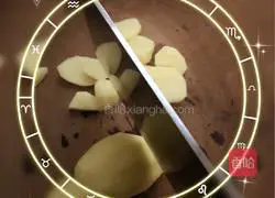 Illustration of how to make stir-fried mashed potatoes 2